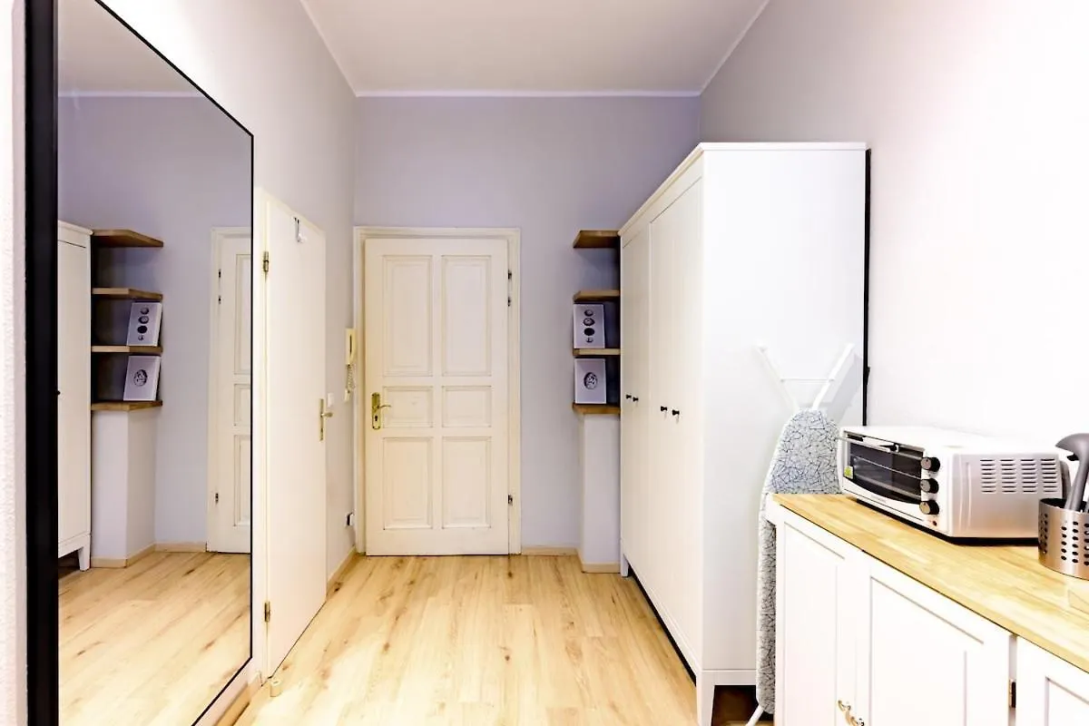 Studio Ground-Floor In Pberg Berlin Appartement